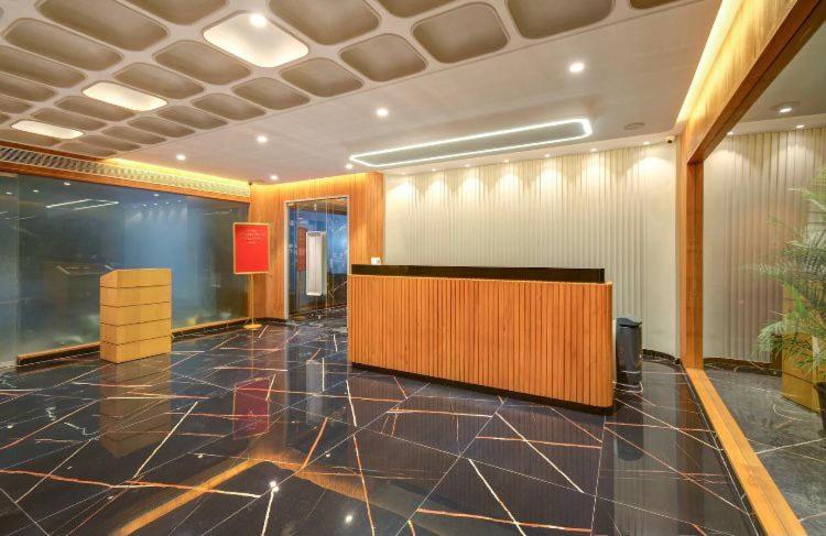 Pinnacle Grand Hotel Ahmedabad Exterior foto